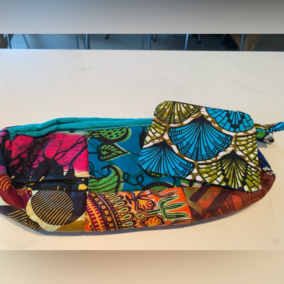 African Print cotton zip pouches-cosmetics, art supplies/toiletries/coins (2) - Picture 3 of 6